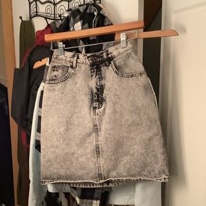 Vintage Guess High Waisted  Acid wash Denim Skirt